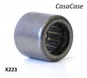 Gearbox needle bearing for control shaft